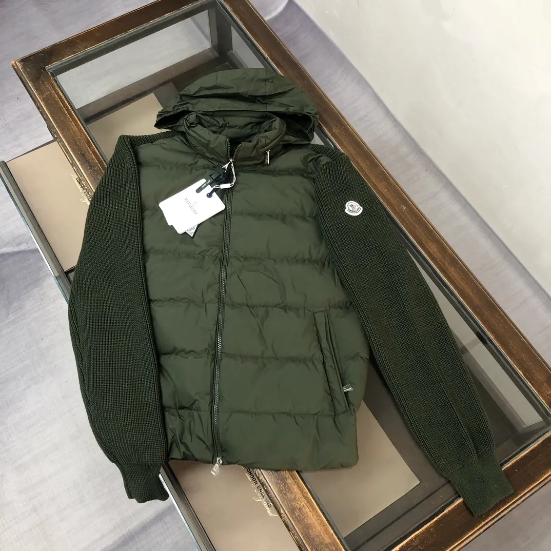 🆕New Arrival —————— ❤️Original Quality Moncle* 。Classic ！ 。 Versatile 。Classic 。 90 ！ Breathable Lightweight！ 。 。 🔥🔥 ：Black Green Sizes：S M L XL